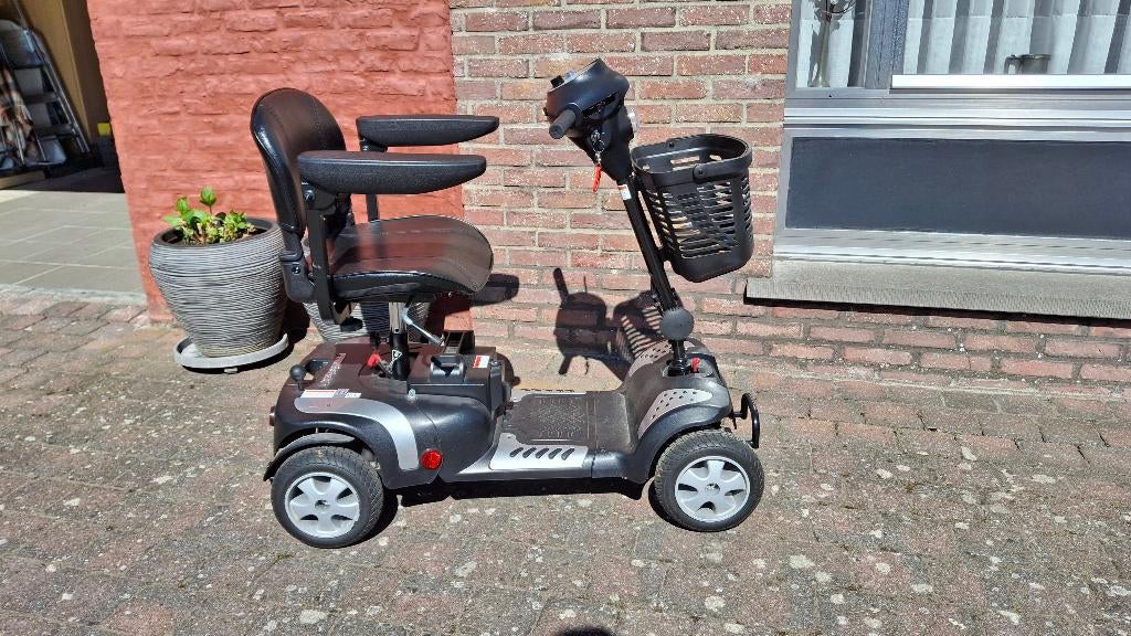 Scootmobiel venus 4 sport, Ophalen, 10 km/u of minder, 16 t/m 25 km, Zo goed als nieuw