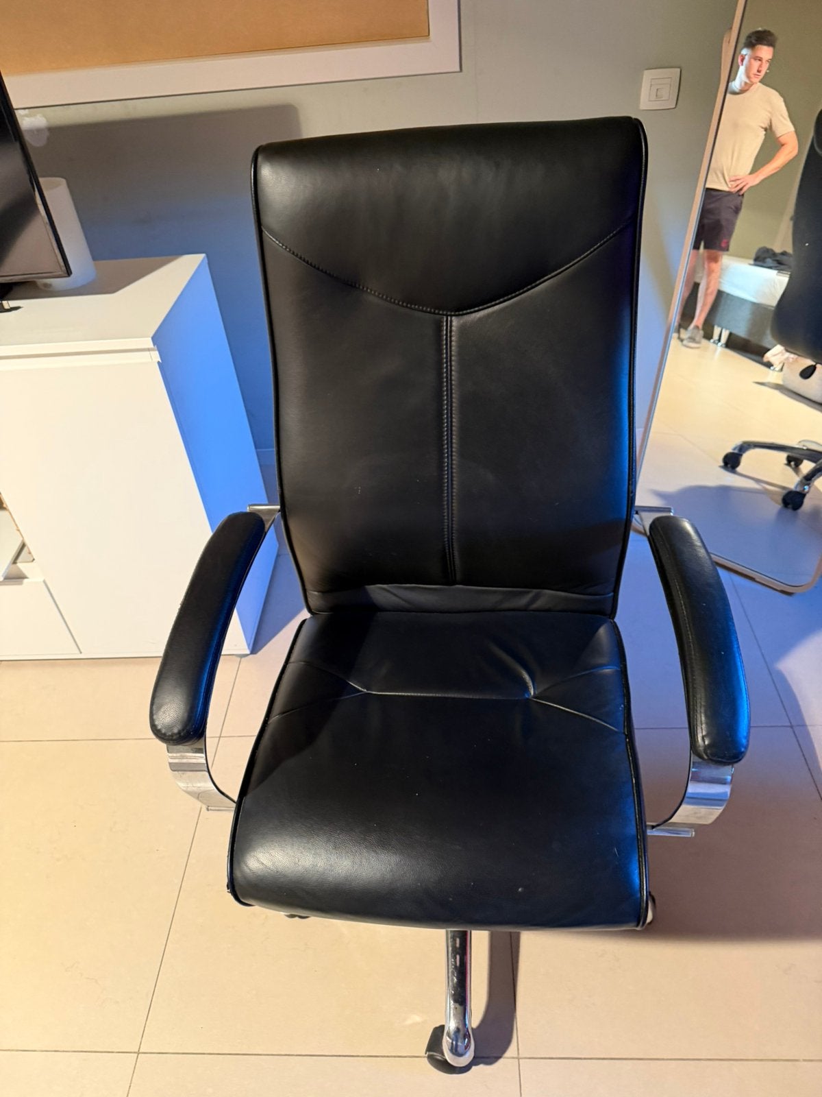 Fauteuil de bureau en cuir véritable, Enlèvement, Utilisé, Noir, Chaise de bureau