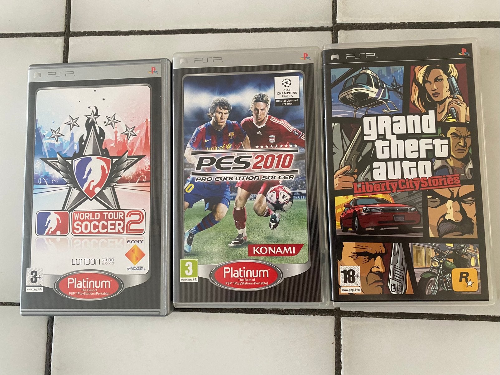 4 Spelletjes PlayStation Portable, Consoles de jeu & Jeux vidéo, Enlèvement ou Envoi, Utilisé, Aventure et Action