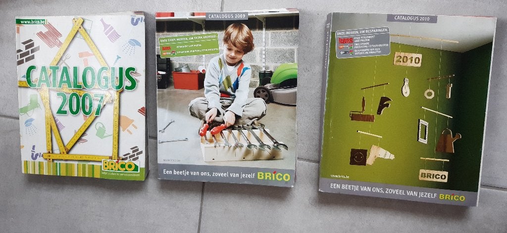 Catalogue Brico 2007 2009 2010 = 2 €/livre, Livres, Catalogues & Dépliants, Comme neuf, Catalogue, Enlèvement ou Envoi
