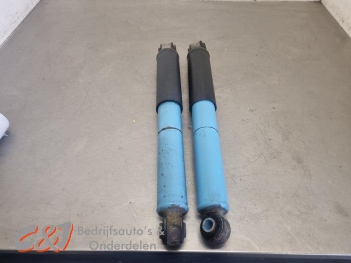Kit amortisseur d'un Renault Trafic, Renault, -, 3 mois de garantie, Utilisé
