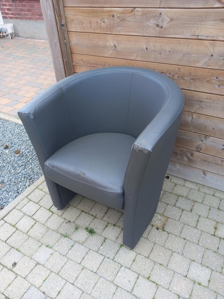 Zeteltje GRATIS op te halen. Beetje opknap werk., Huis en Inrichting, Fauteuils, Ophalen