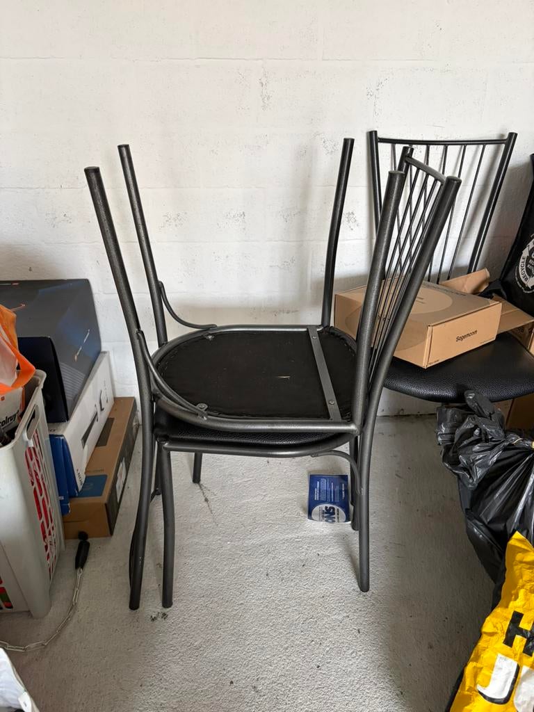 4 stoelen, Ophalen, Zo goed als nieuw
