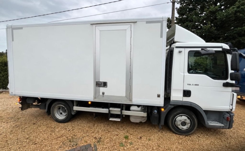MAN 7.180 - Euro 6 - bakwagen - laadklep, Auto's, Wit, Particulier, 2 zetels, 2 deurs