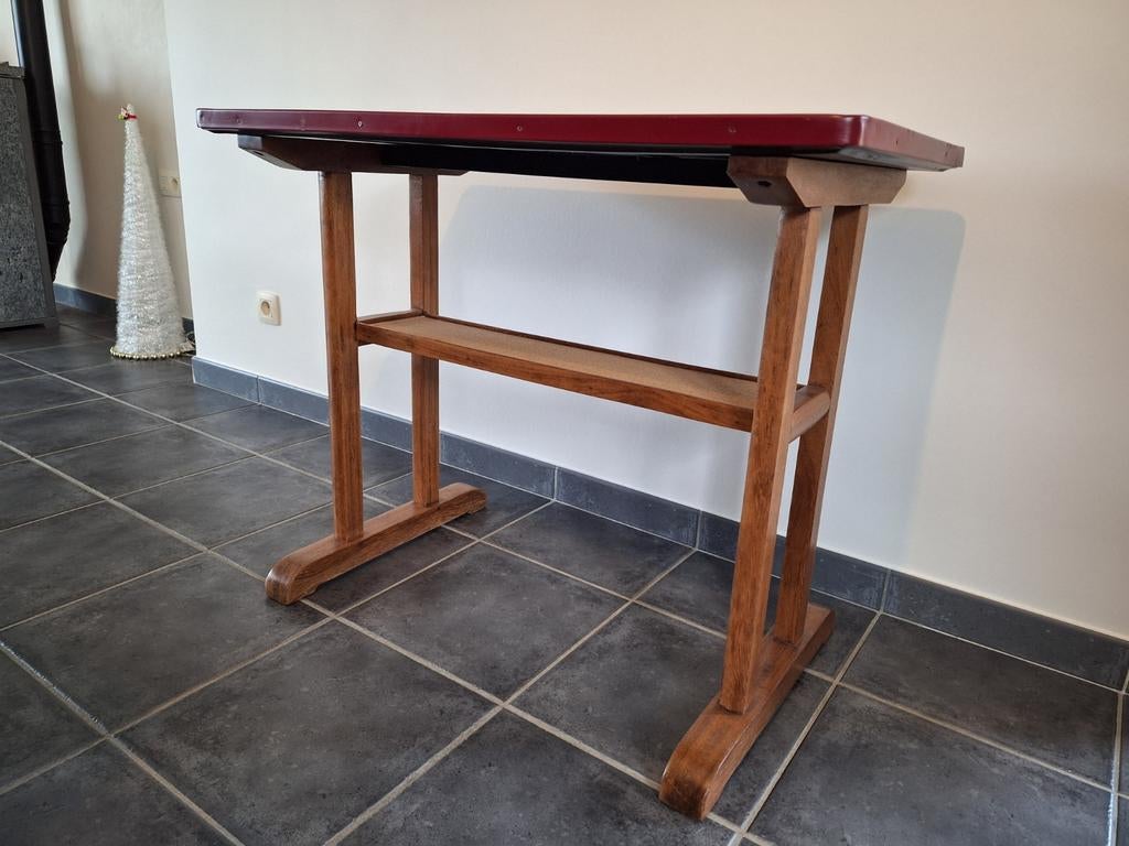 Oud cafe kaarters tafel, Ophalen
