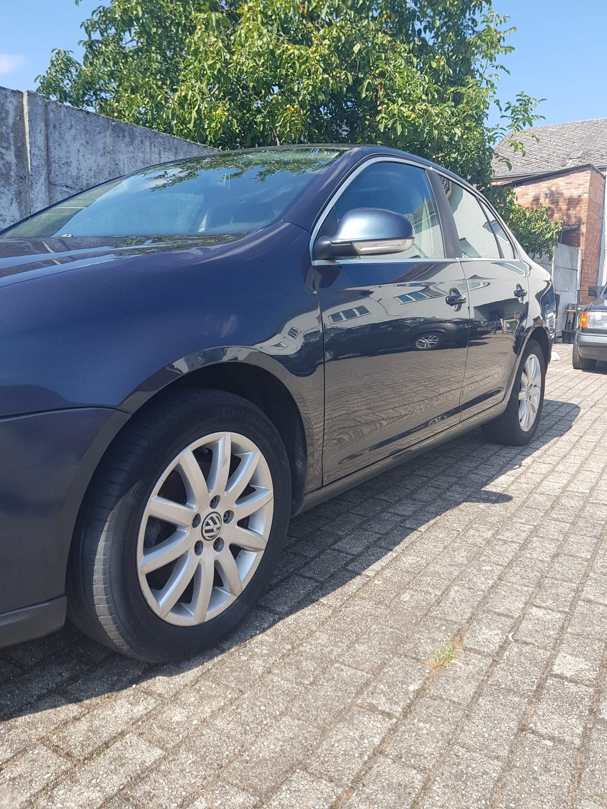 Volkswagen Jetta 132450 kilomètre 1.6 essence 2008 cv, Autos, Volkswagen, Achat, 4 portes, Boîte manuelle, Noir