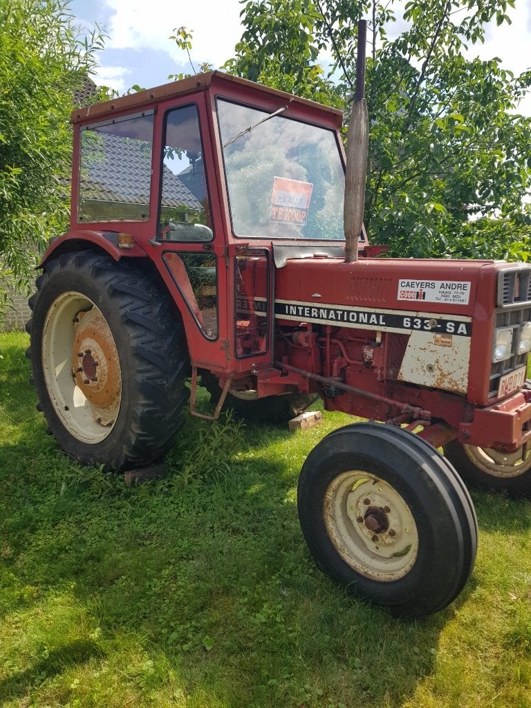 Tracteur International 633, Enlèvement, Utilisé, 2500 à 5000