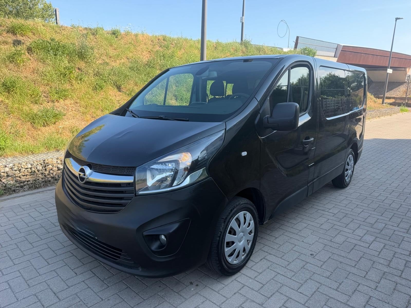 OPEL VIVARO 1.6TDCI DOUBLE CABINE 2015 315000KM AC ÉTÉ, Achat, Vivaro, Boîte manuelle, 5 portes