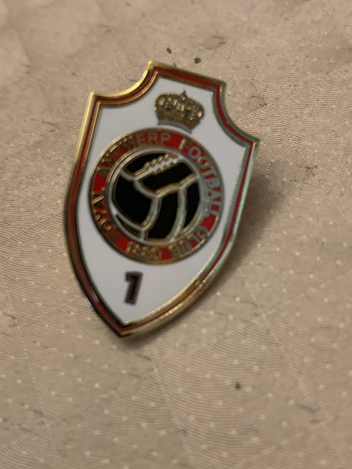 Retro pin van den Antwerp, Ophalen of Verzenden, Zo goed als nieuw