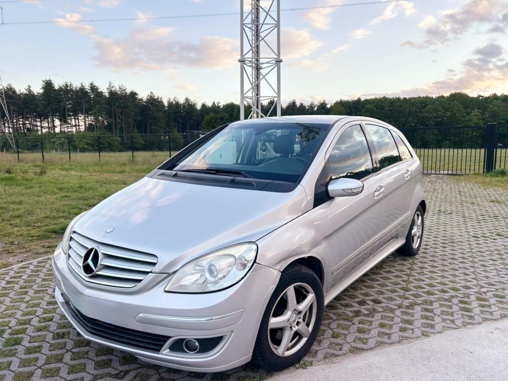Mercedes b klasse zeer proper 1.5dci airco navi, Particulier, Te koop