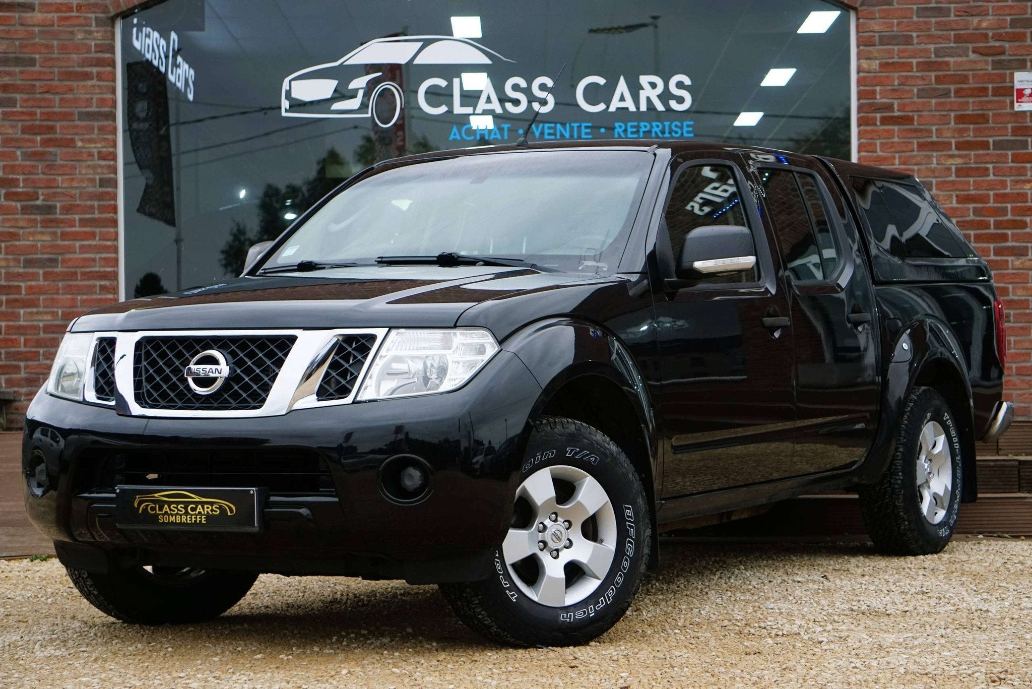 Nissan Navara 2.5 dCi 4x4 / UTILITAIRE / ATTACHE REMORQUE /, Achat, 4 portes, Entreprise, Boîte manuelle