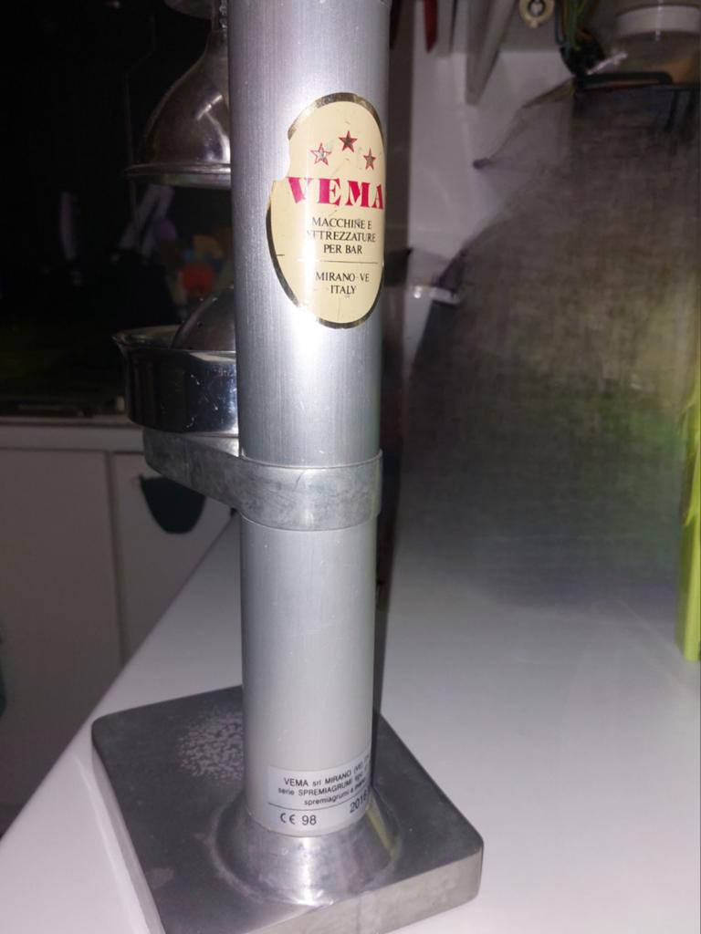 Professionele VEMA Citruspers (Model SP 2016) – Italiaans De, Electroménager, Extracteurs de jus, Enlèvement, Comme neuf, Manuellement
