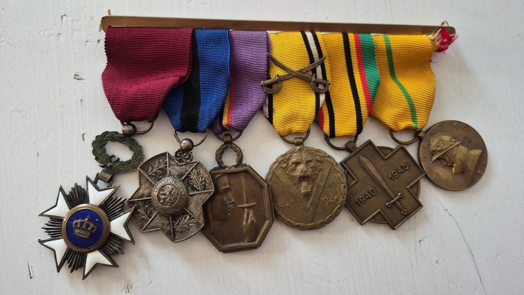 Ensemble de 7 décorations militaires belges, Collections, Objets militaires | Général, Enlèvement