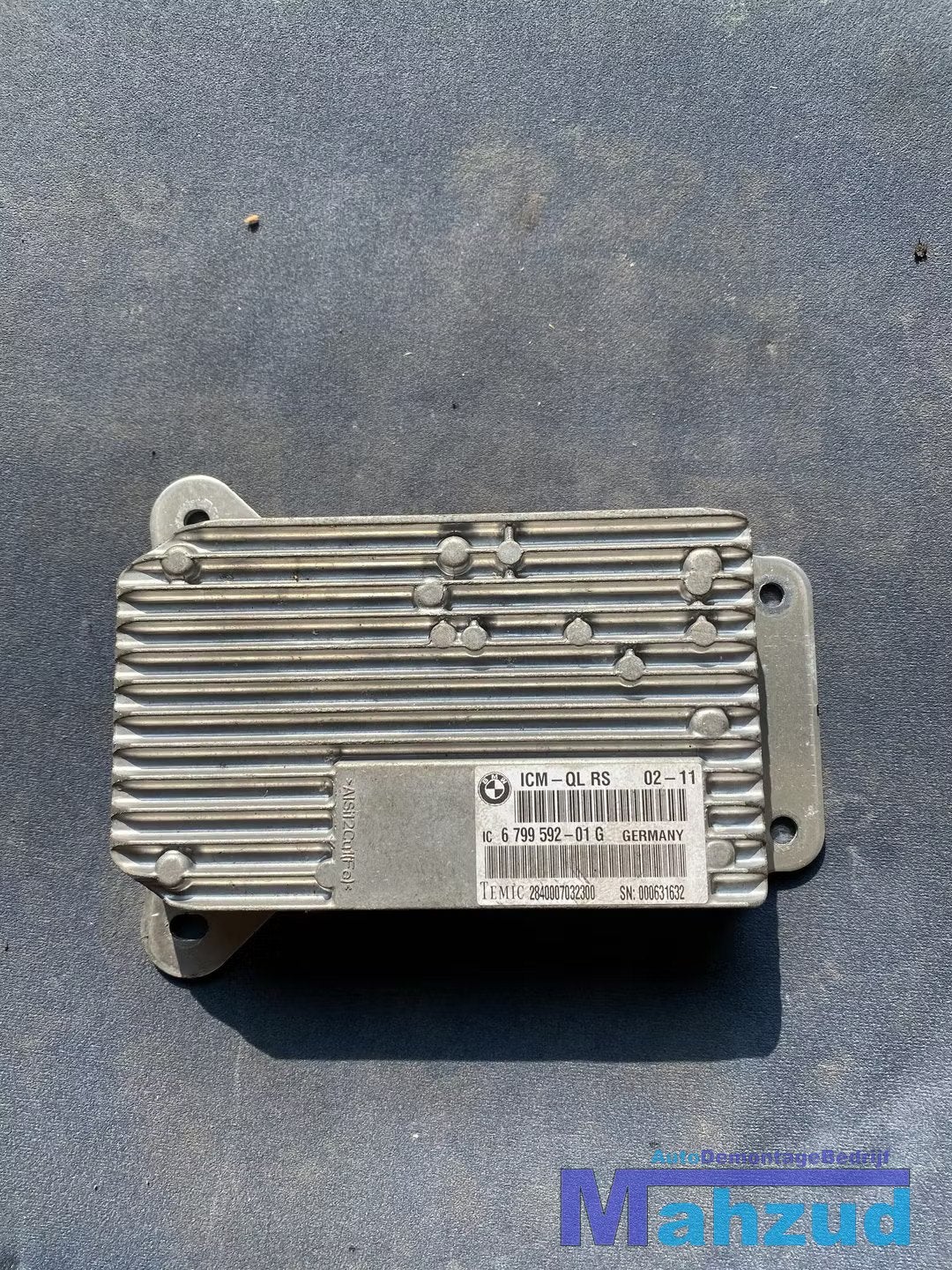BMW 7 serie F01 lcm abs computer module 6799592, Petuelring 130
80788  Munich, DE, Info@bmw.de, Utilisé, BMW