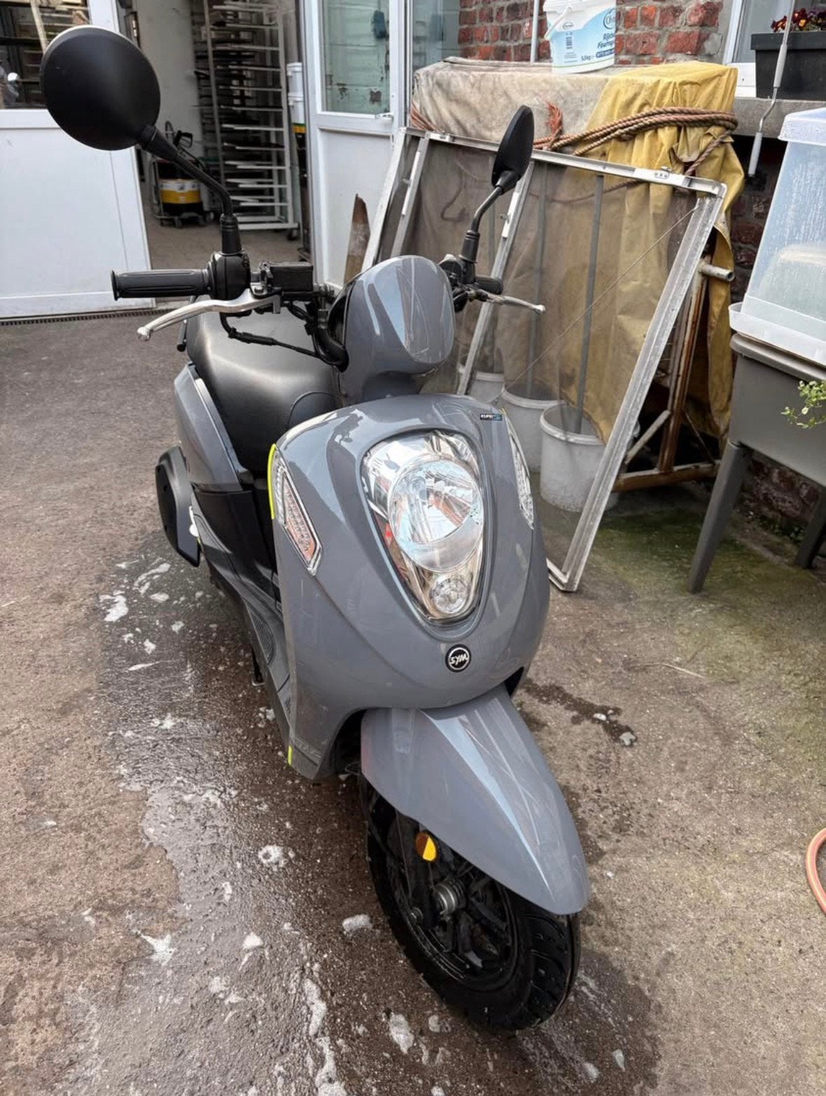Brommer A klasse, Fietsen en Brommers, Scooters | SYM, Ophalen, Zo goed als nieuw, Mio