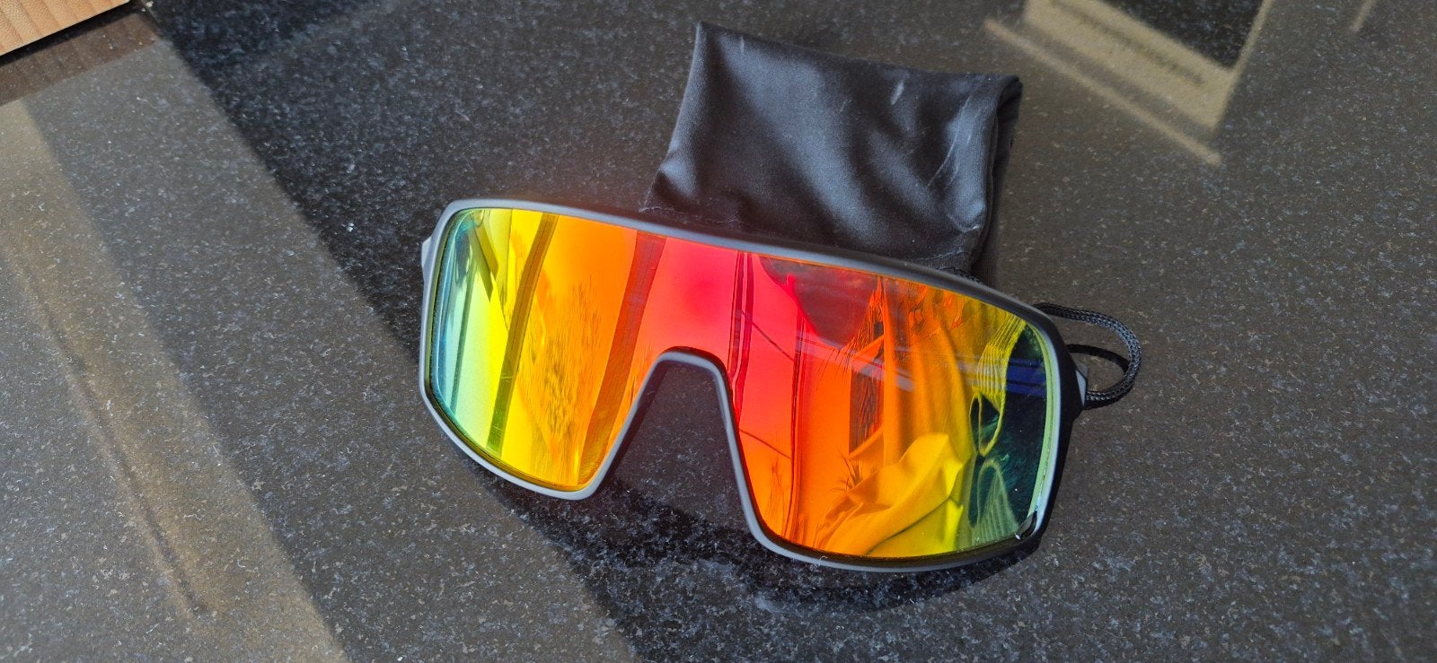 Lunettes de soleil sportives, Autres marques, Comme neuf, Enlèvement, Lunettes de soleil