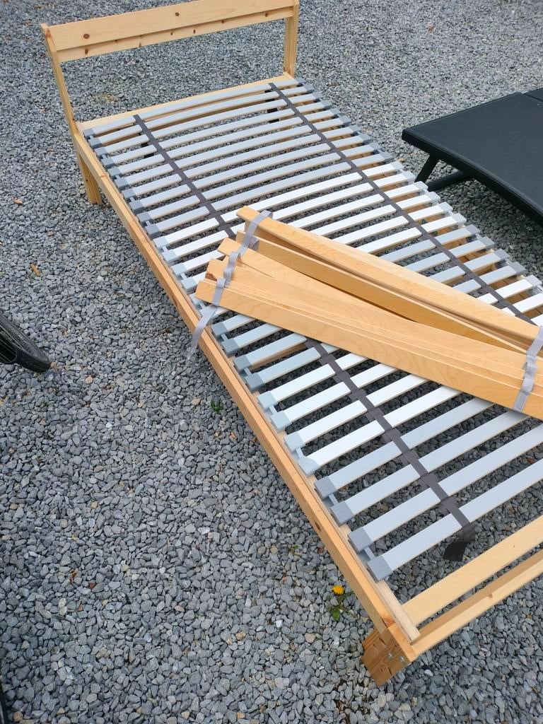 Bed met lattoflex, Huis en Inrichting, Ophalen