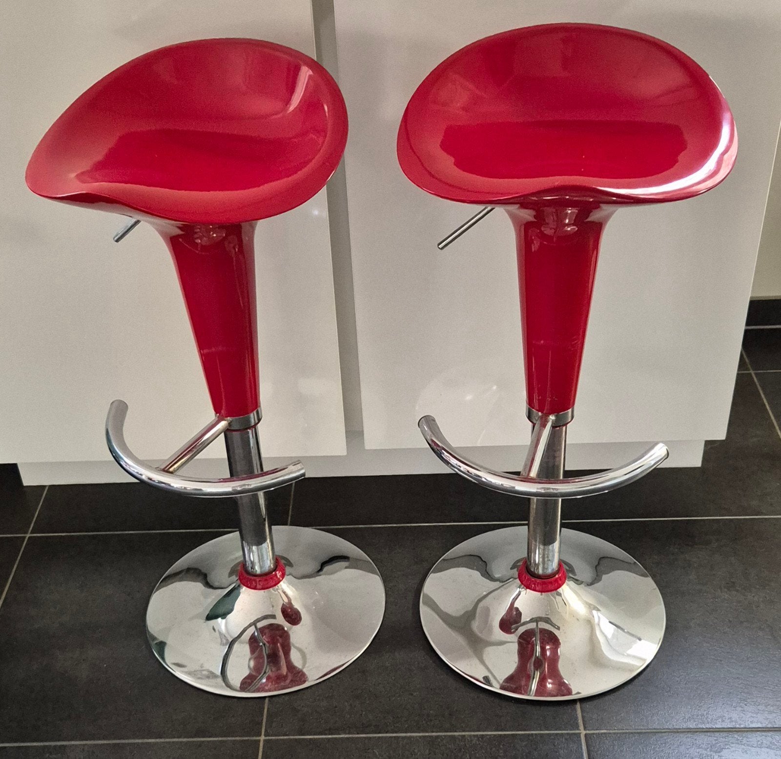 ensemble de 2 tabourets de bar rouges réglables &Design, Enlèvement, Synthétique, Pivotant