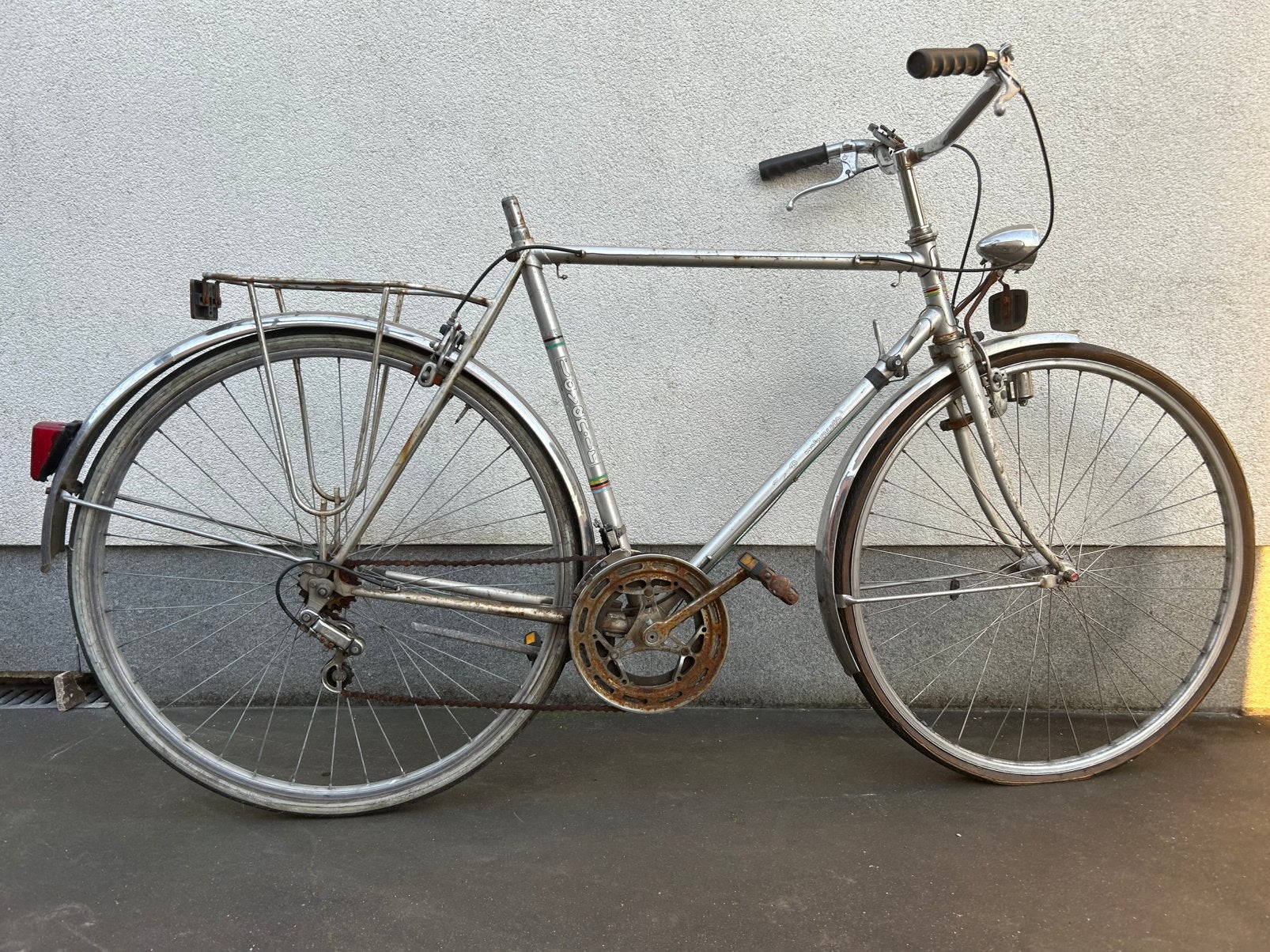 Oldtimer L’Avenir (voor opmaak of onderdelen), Enlèvement