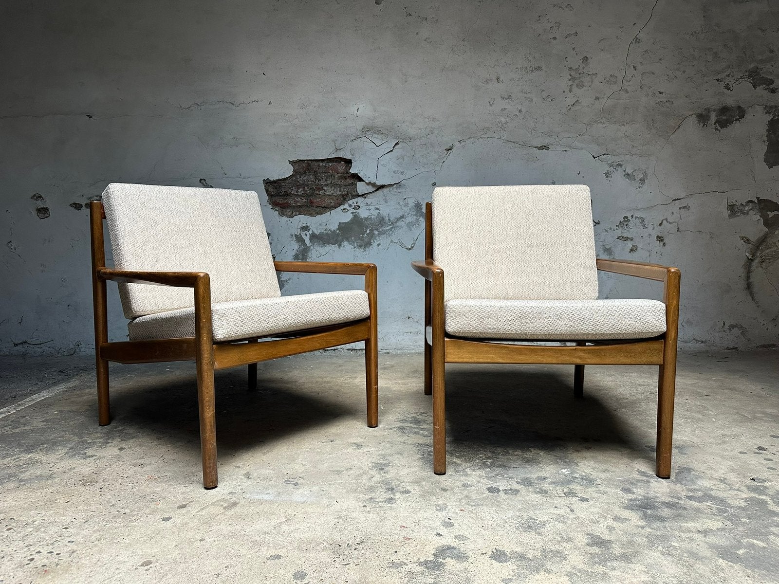 Set van 2 vintage Soloform fauteuils, 75 à 100 cm, Vintage, Bois, Comme neuf