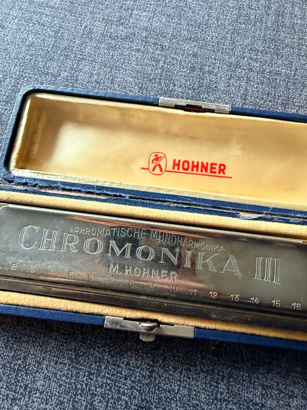 Vintage Hohner Chromonika III mondharmonica – Made Germany, Muziek en Instrumenten, Ophalen, Gebruikt, Met koffer of doosje, C-mondharmonica