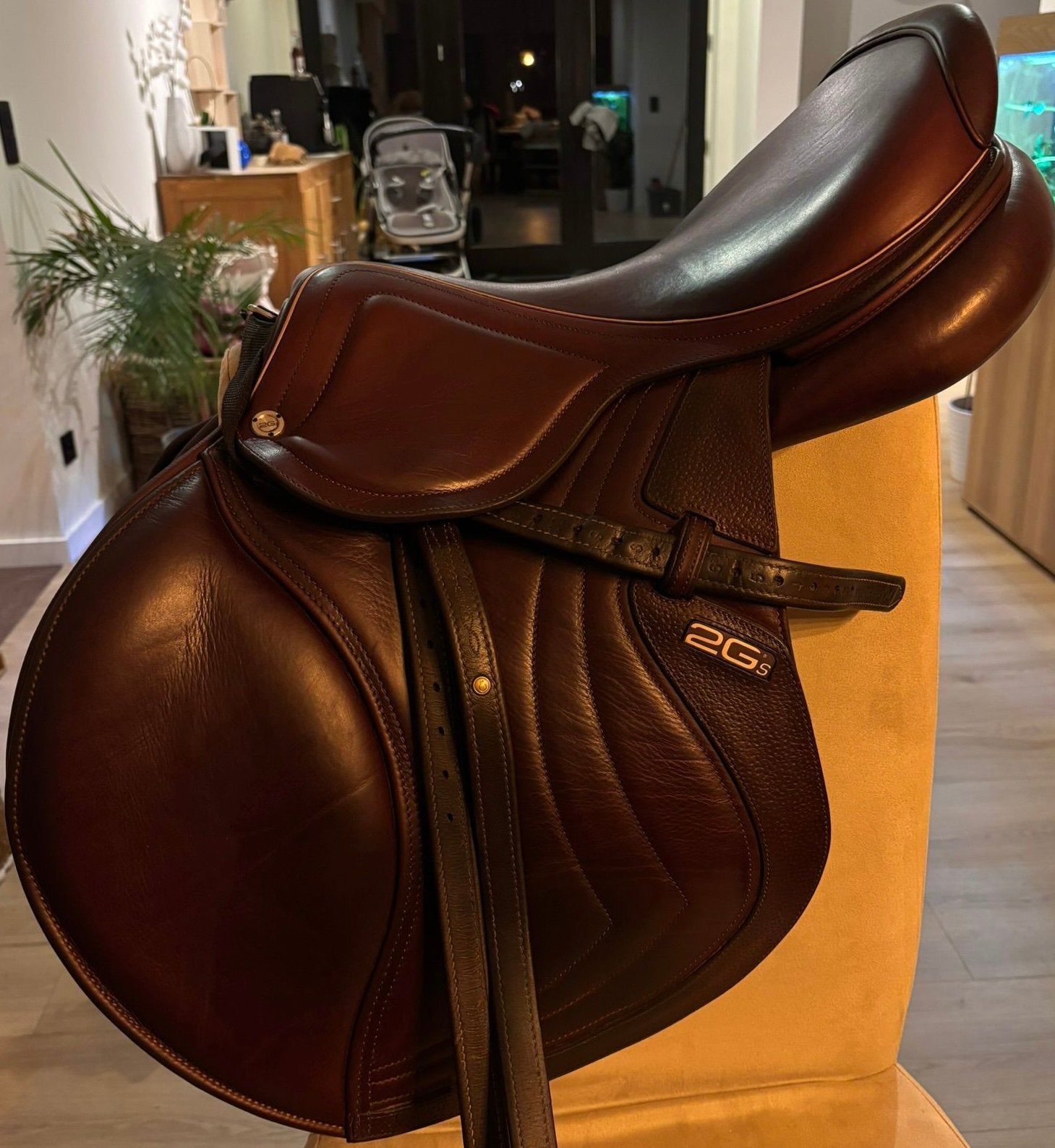 CWD 2Gs Carbon-Kevlar jumping saddle 17,5 inch, Dieren en Toebehoren, Ophalen, Zo goed als nieuw, CWD