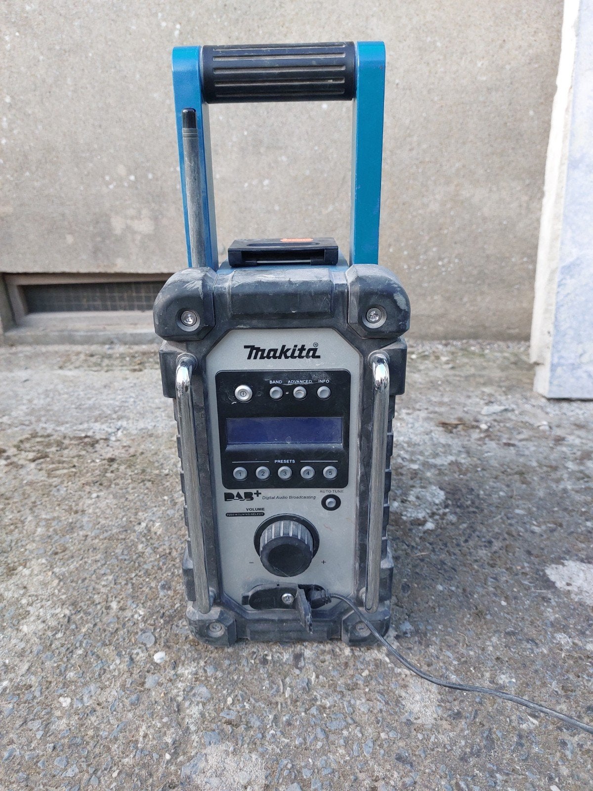 Radio de chantier Makita (à réparer), Enlèvement, Utilisé