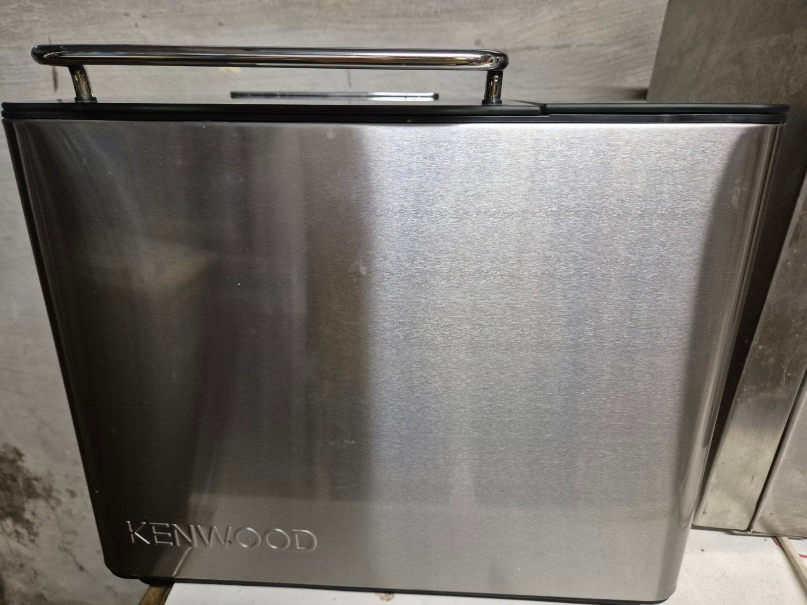Kenwood broodbakmachine BM450 Artisan, Enlèvement