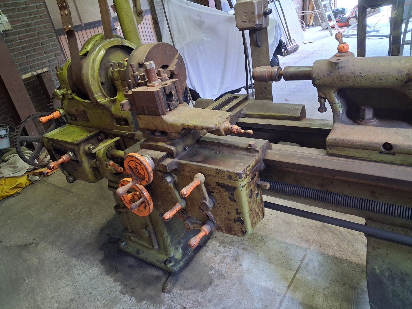 zware ouderwetse draaibank atelier demoor Brussel, Doe-het-zelf en Bouw, Draaibanken, Ophalen, Gebruikt, Metaaldraaibank, 1000 mm of meer
