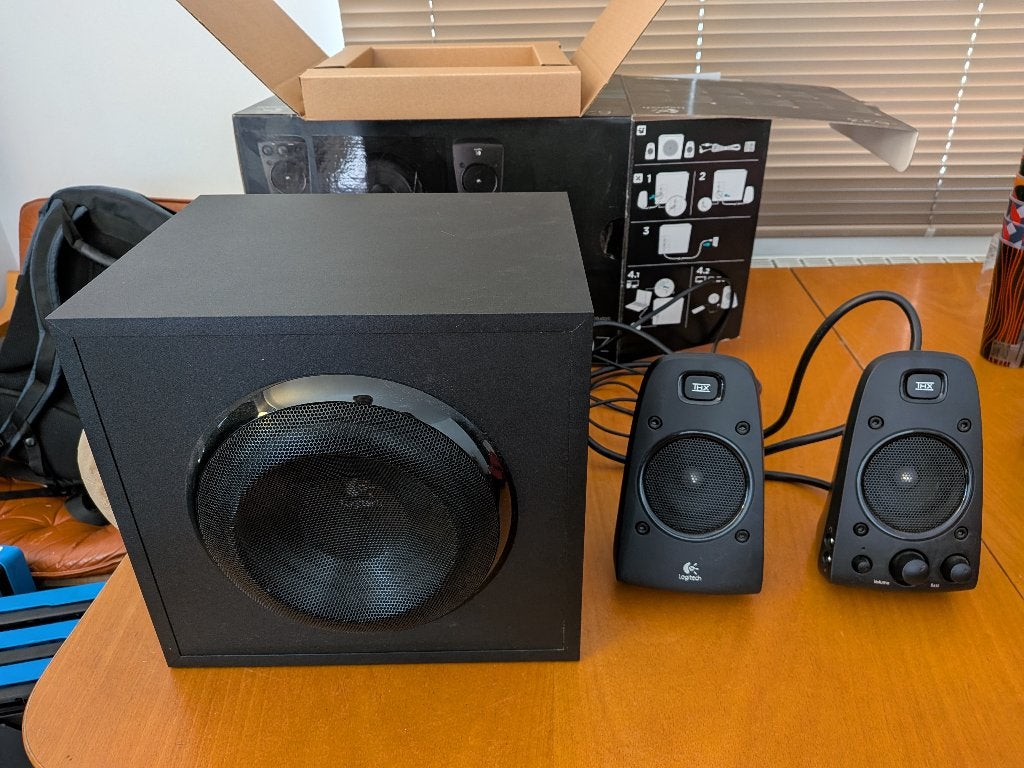 ENCEINTES PC LOGITECH Z623, Enlèvement, Comme neuf, Logitech