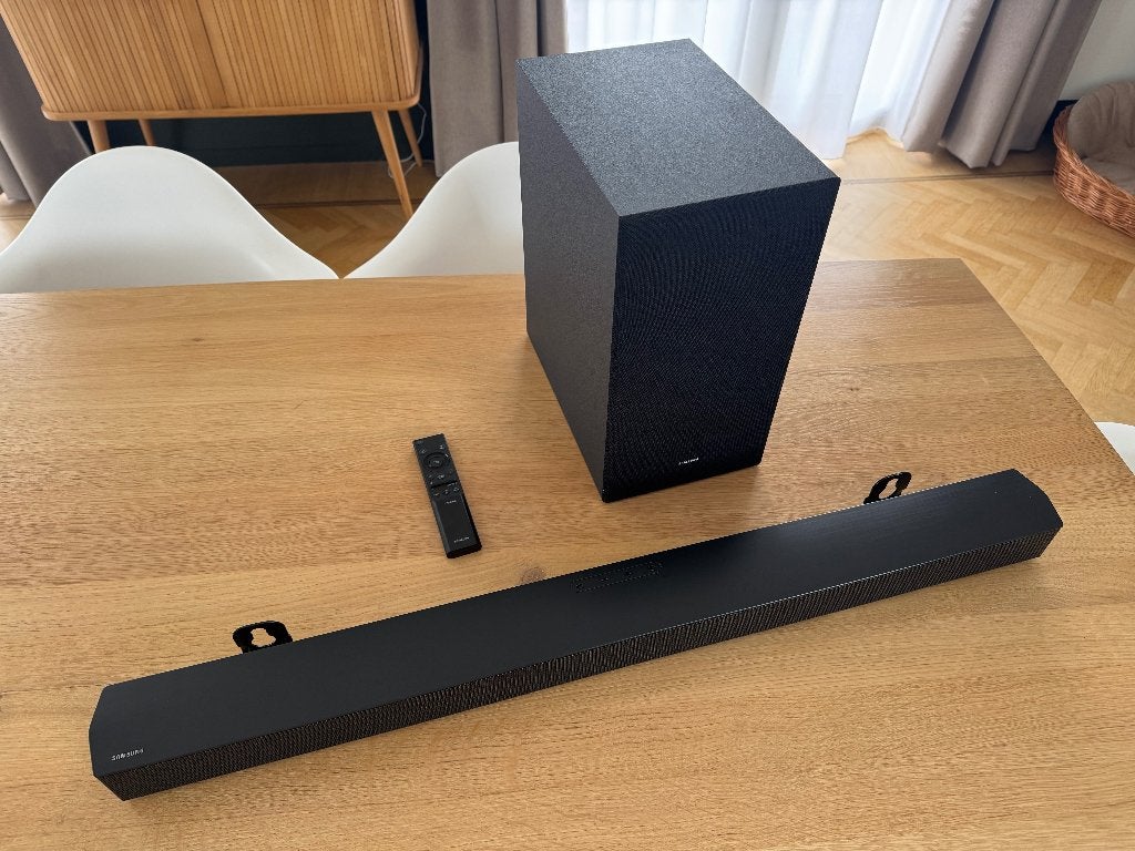 SAMSUNG HW-B650F/XN - Barre de son + Subwoofer sans fil, Enlèvement, Avec subwoofer externe, Comme neuf