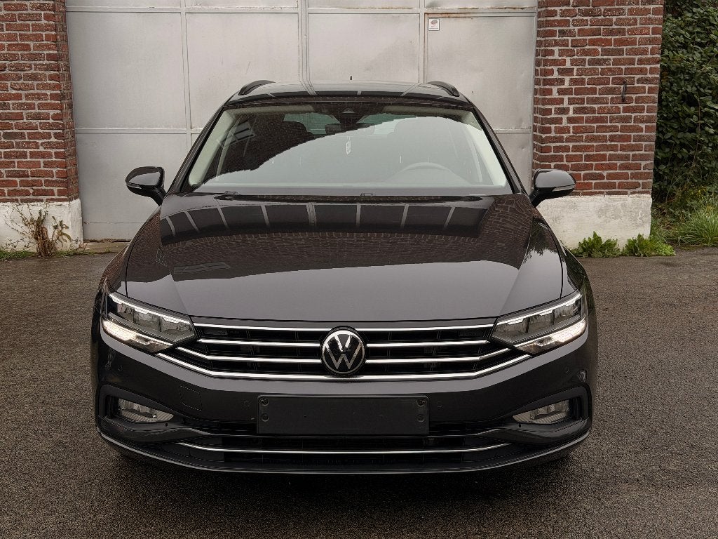 Volkswagen Passat Variante 1.5 TSI Style Business, Autos, Achat, Entreprise, Carnet d'entretien, Noir