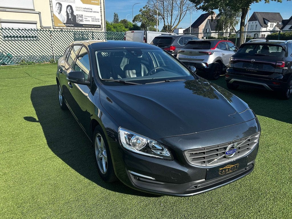 Volvo V60 1.5 T2 Luxury Edition AUTOMAAT LEDER  GPS, Argent ou Gris, Achat, Euro 6, Entreprise
