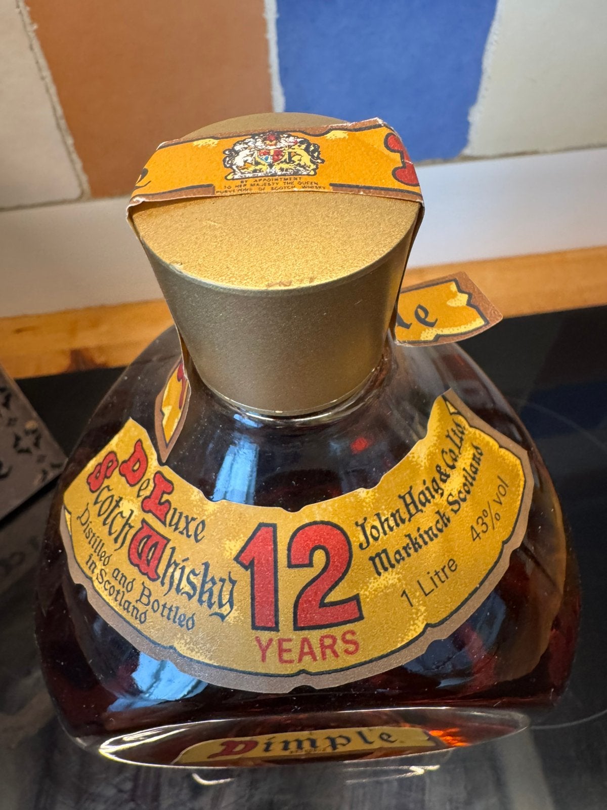 Dimple 12 Ans De Luxe Scotch Whisky ‘80 1 L43% + Boîte, Collections, Enlèvement ou Envoi, Comme neuf