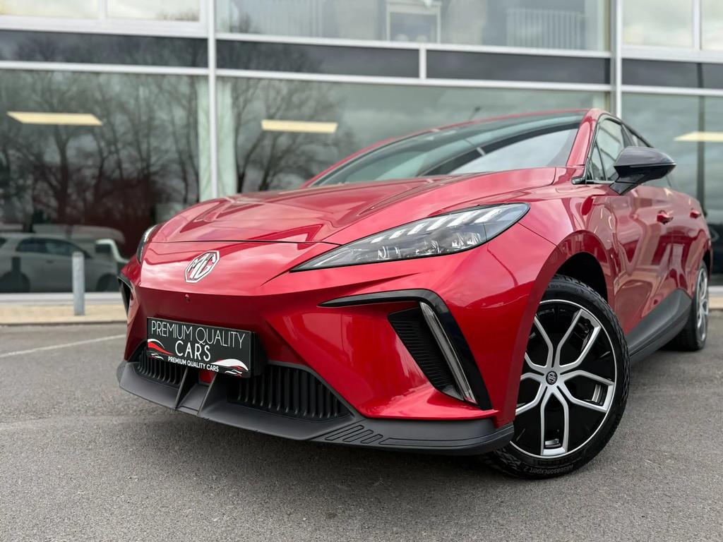 MG MG4 64 kWh LUXURY / CAMÉRA 360 / CARPLAY / CHAUFFAGE S, Autos, MG, Rouge, Achat, Euro 6, Entreprise