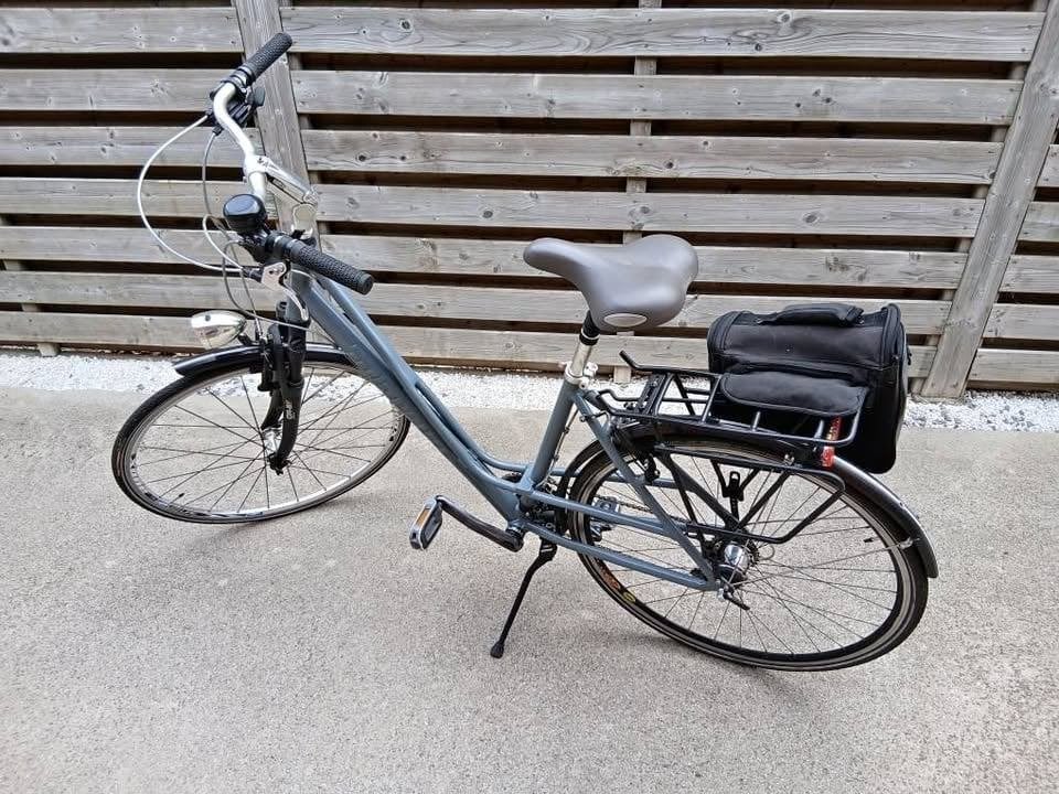 damesfiets, Velgrem, Versnellingen, Zo goed als nieuw, Ophalen