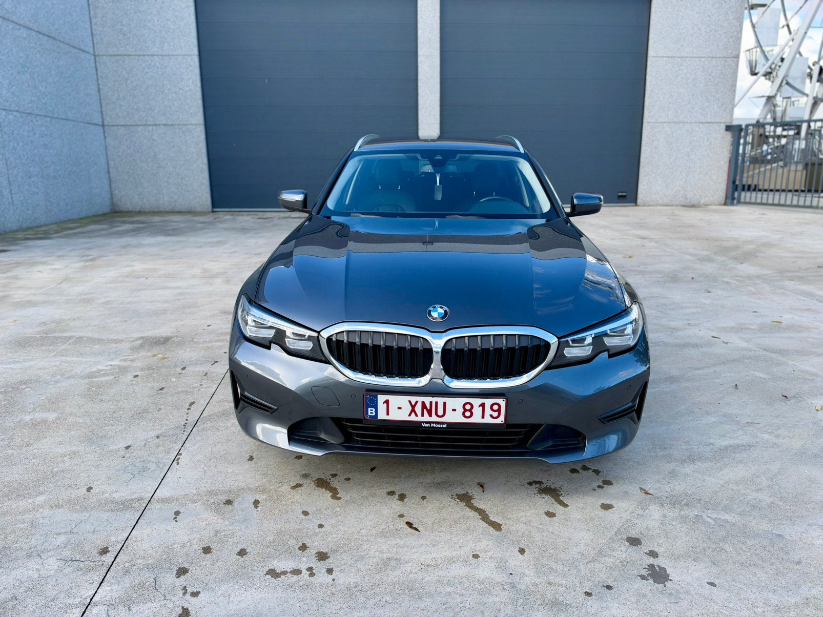 BMW 318d 2021, Auto's, 4 deurs, Achterwielaandrijving, Parkeerassistent, Leder
