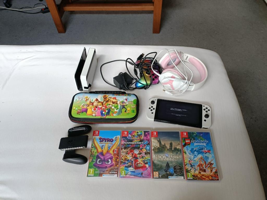 Nintendo switch te koop, Switch OLED, Avec 1 manette, Comme neuf, Enlèvement