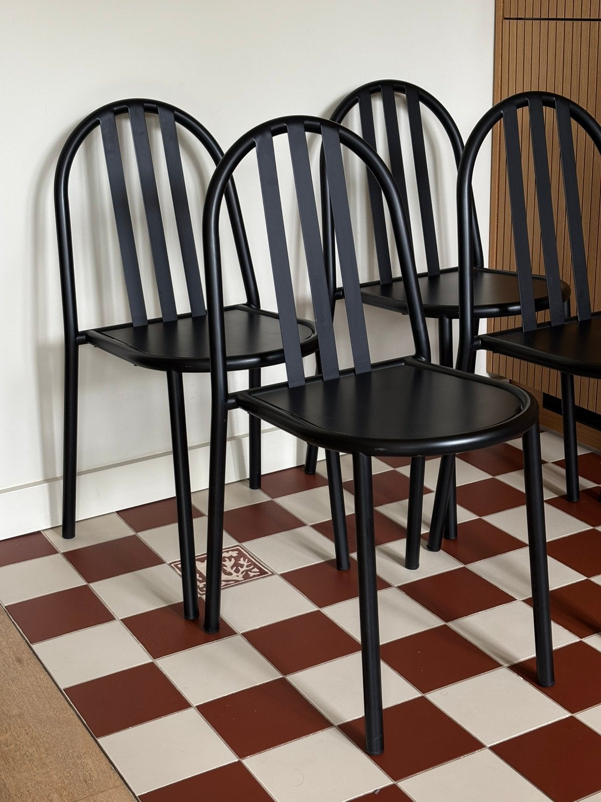 4 chaises 222 (Tubor) par Robert Mallet-Stevens, Maison & Meubles, Chaises, Comme neuf, Enlèvement, Métal, Moderniste