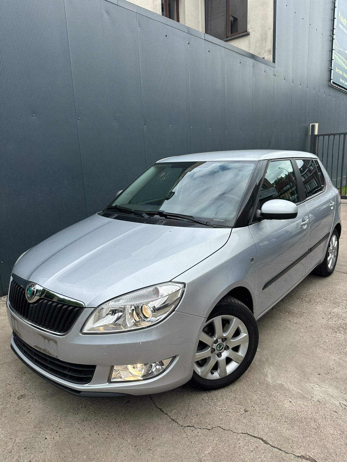 Skoda fabia 1.2 cc 97.000km DSG Automaat, Auto's, Automaat, Stof, Zwart, Particulier