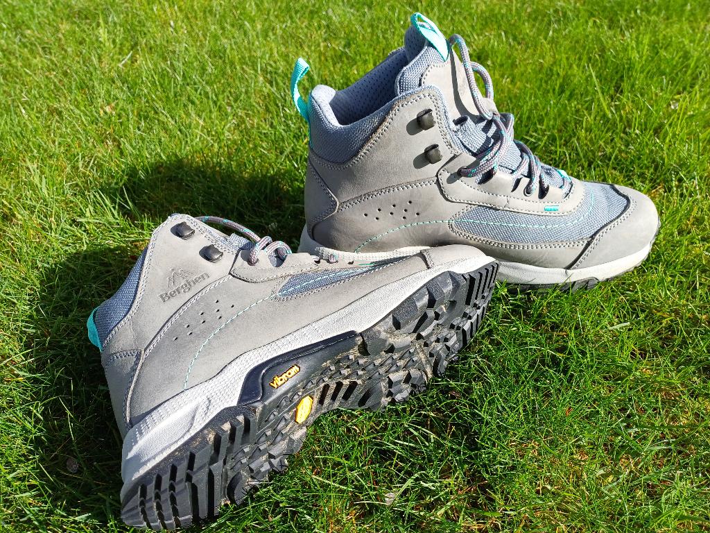 Wandelschoenen Berghen, Ophalen of Verzenden, Zo goed als nieuw, Schoenen