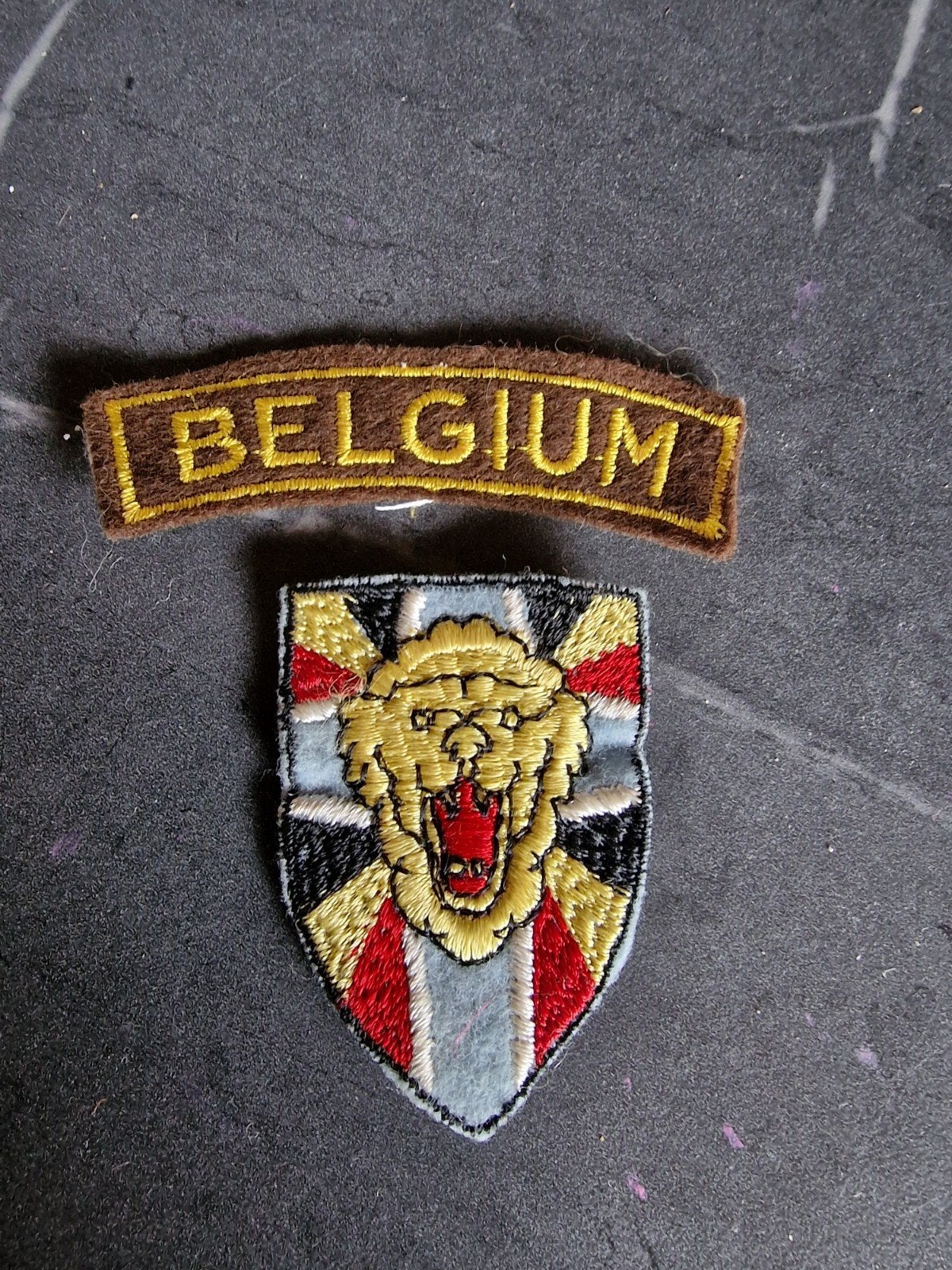 badges korea, Verzamelen, Ophalen of Verzenden