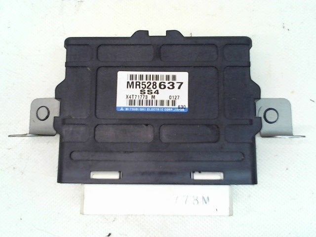 COMPUTER DIVERSEN Pajero Hardtop (V6 / 7) (|MR528637|), Gebruikt, Mitsubishi