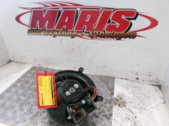 Moteur de ventilation chauffage d'un Mercedes E-Klasse, -, 3 mois de garantie, Utilisé, -