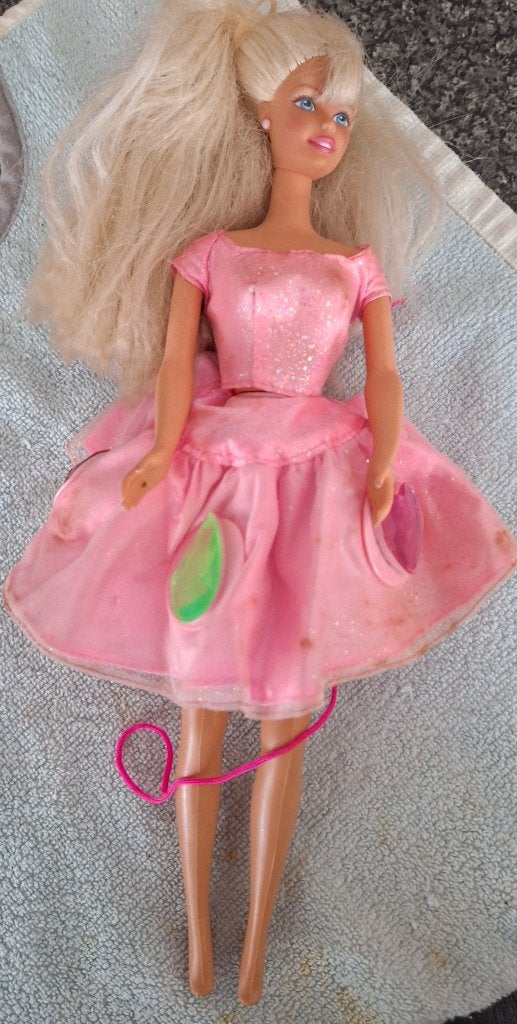 barbiepop met brede roze rok met hartjes, Vêtements | Femmes, Enlèvement ou Envoi, Comme neuf, Rose