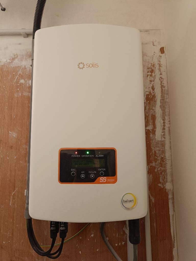 Solis omvormer voor zonnepanelen - S6-GR1P5K, Enlèvement, Comme neuf