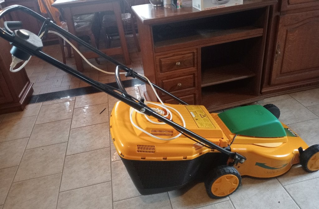 Nieuwe Stiga elektrische grasmaaier, Tuin en Terras, Ophalen, Cirkelmaaier, Elektrische grasmaaier, Stiga
