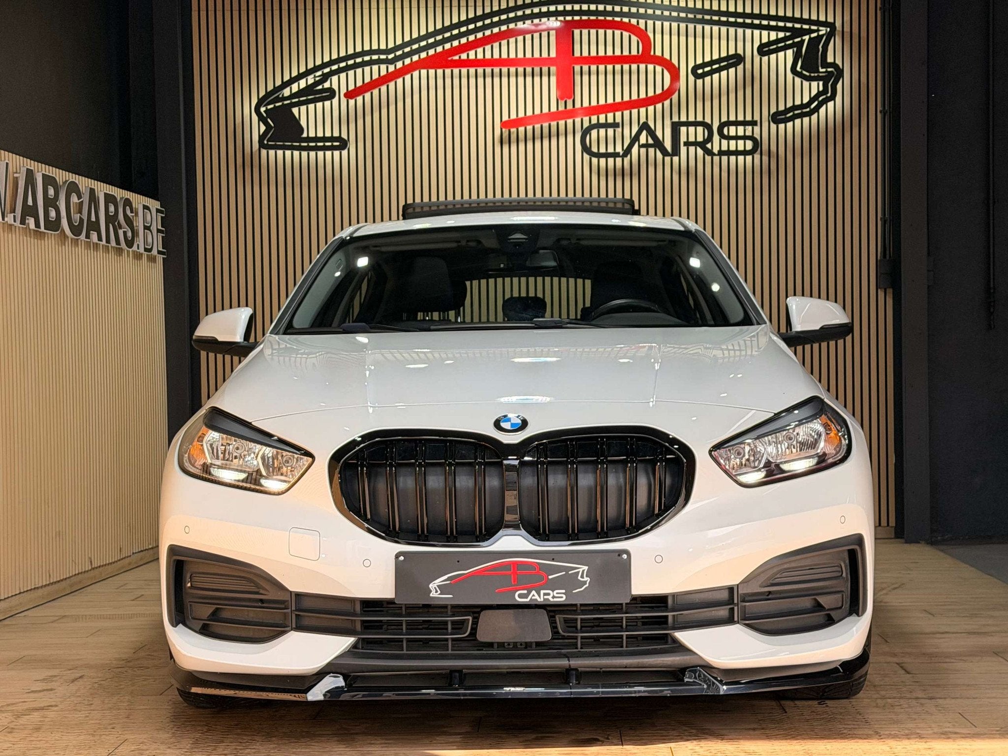 BMW 1 Serie 116 dA * LOOK PACK M SPORT * GARANTIE 12 MOIS *, Autos, BMW, Achat, Euro 6, Entreprise, Noir