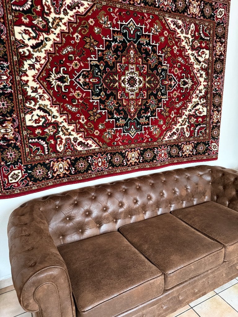 Canapés chesterfield avec pour table basse et tapis, 200 à 250 cm, Banc droit, Bois, Comme neuf