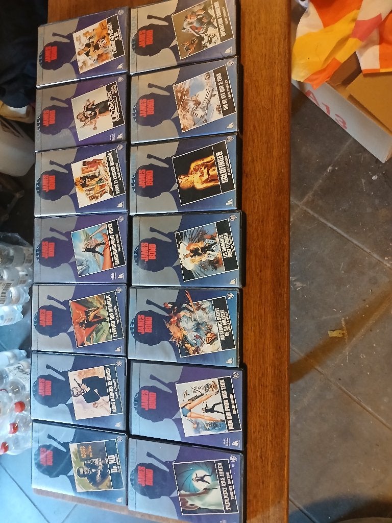 Belle collection VHS james bond, Cd's en Dvd's, VHS | Film, Ophalen of Verzenden, VHS